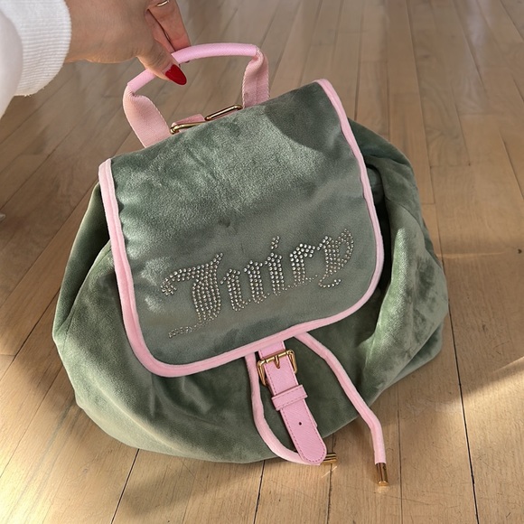 NWT Juicy Couture x Stoney Clover Lane Velour Backpack - Picture 6 of 14